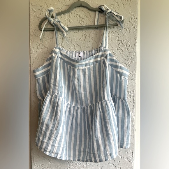 Old Navy Blue and White Striped Top (NWOT) - Picture 1 of 9